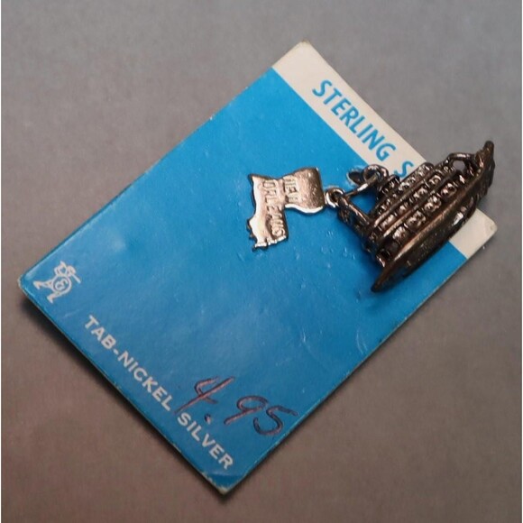 Sterling New Orleans Riverboat Charm NOS on Card - Picture 2 of 3